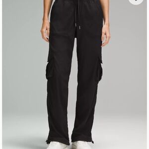 Dance Studio Relaxed Fit MR Cargo Pant sz S